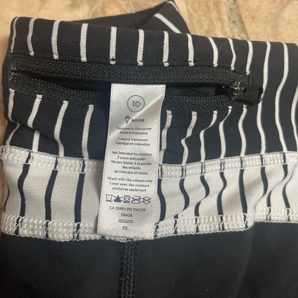 Ivivva leggings - Picture 2 of 2